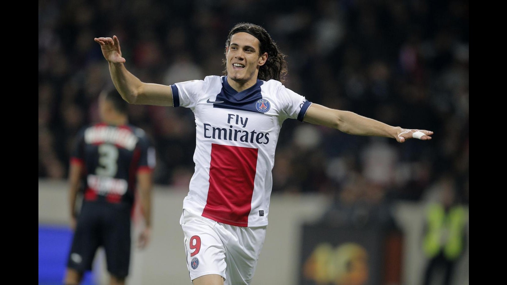 Rumors dall’estero, scambio Hazard-Cavani tra Psg e Chelsea. Il Barça su Cuadrado