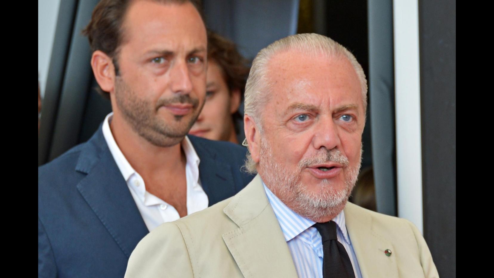Il Guardian definisce Napoli ‘roccaforte Mafia’, il club insorge