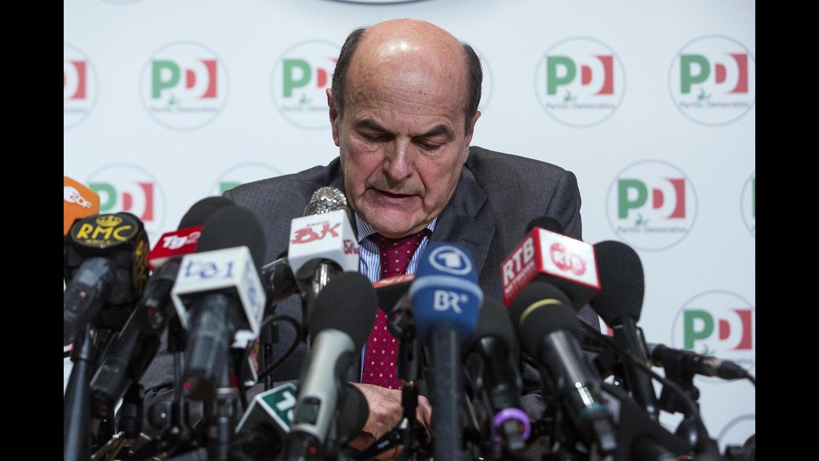 Bersani: No a governissimo con Pdl, sarebbe zattera in mare agitato