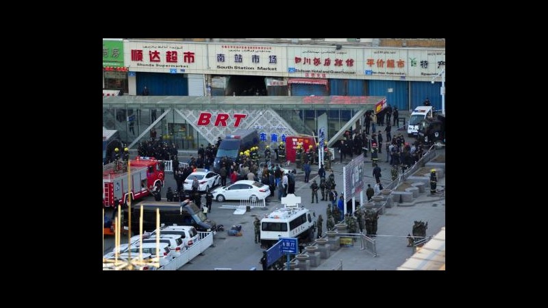 Cina, Xi Jinping su attacco Urumqi: Lotta a terroristi non avrà tregua