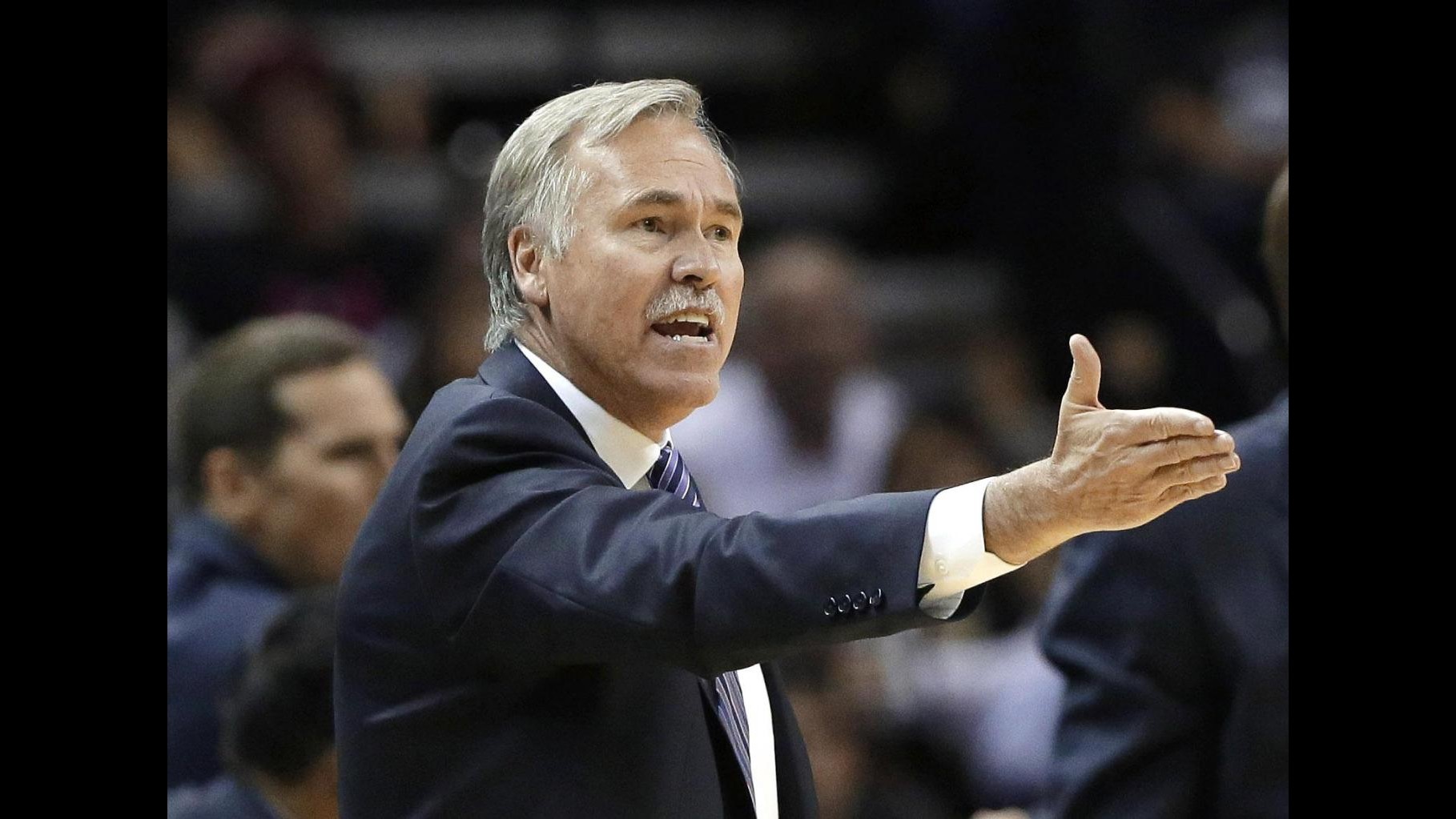 Nba, Los Angeles Lakers: si dimette coach Mike D’Antoni