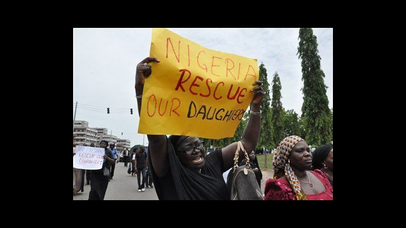 Nigeria, studentesse rapite costrette a sposare militanti Boko Haram