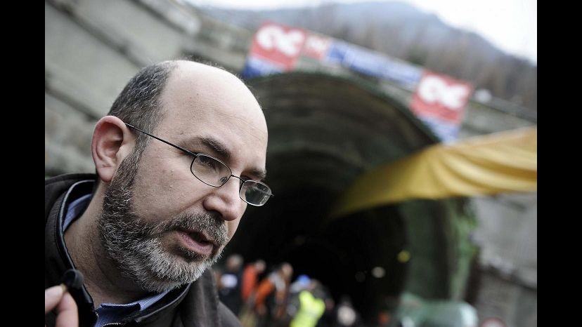 Consultazioni, Crimi (M5S): Saggi? Avrei difficoltà a sedermi con loro