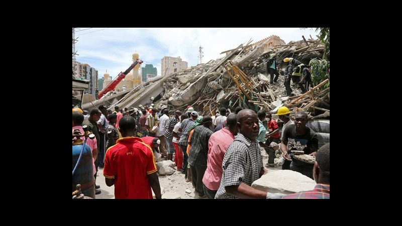 Tanzania, almeno 18 morti in crollo edificio a Dar es Salaam