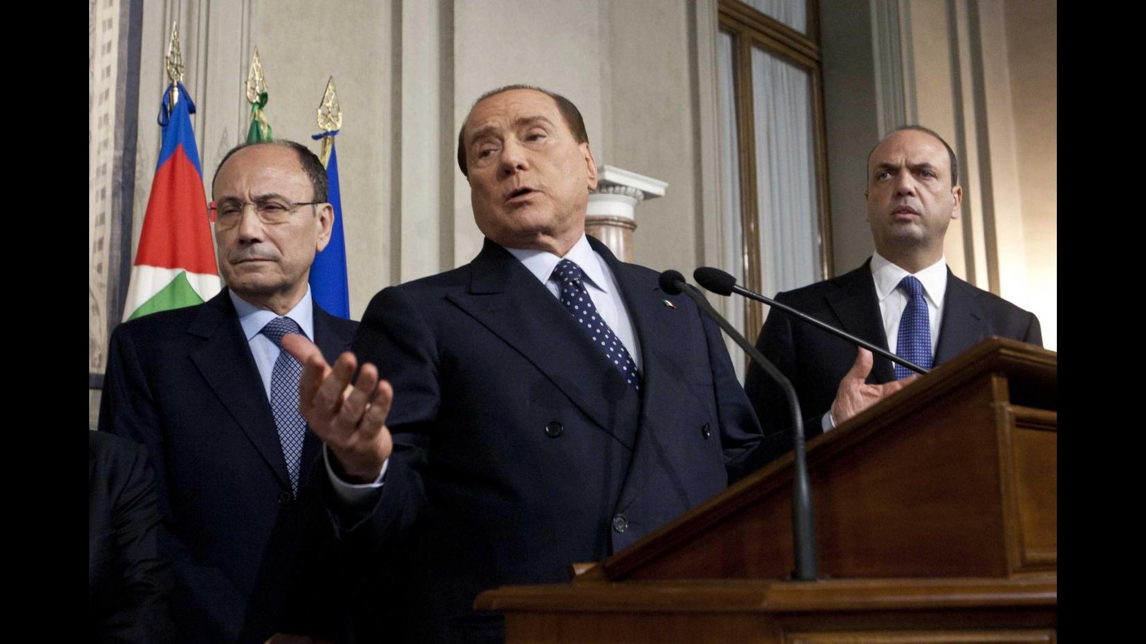 Berlusconi: Sì a governo larga coalizione. Anche con Bersani
