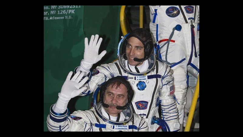 Tre astronauti partiti su capsula Soyuz verso Stazione spaziale
