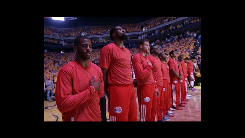 Playoff Nba, Clippers protestano per frasi razziste Sterling poi perdono contro Golden State