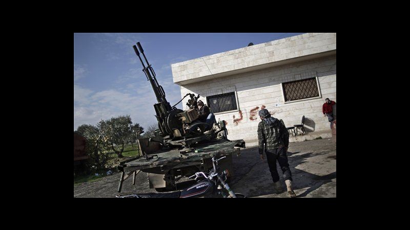 Siria, esercito bombarda città di Dael nel sud: almeno 3 morti