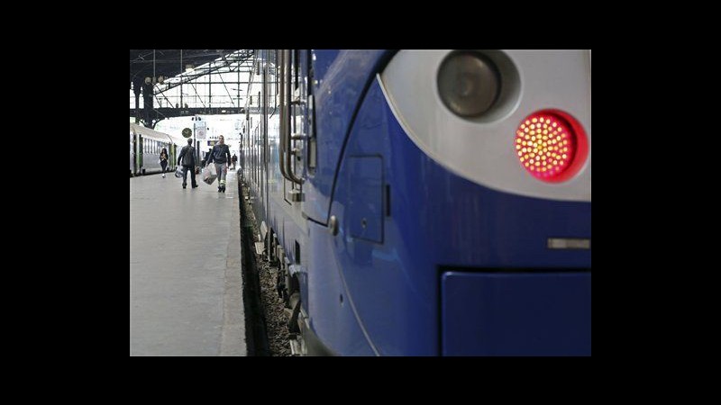 Francia, treni troppo larghi: vanno allargate stazioni, costerà 50 mln