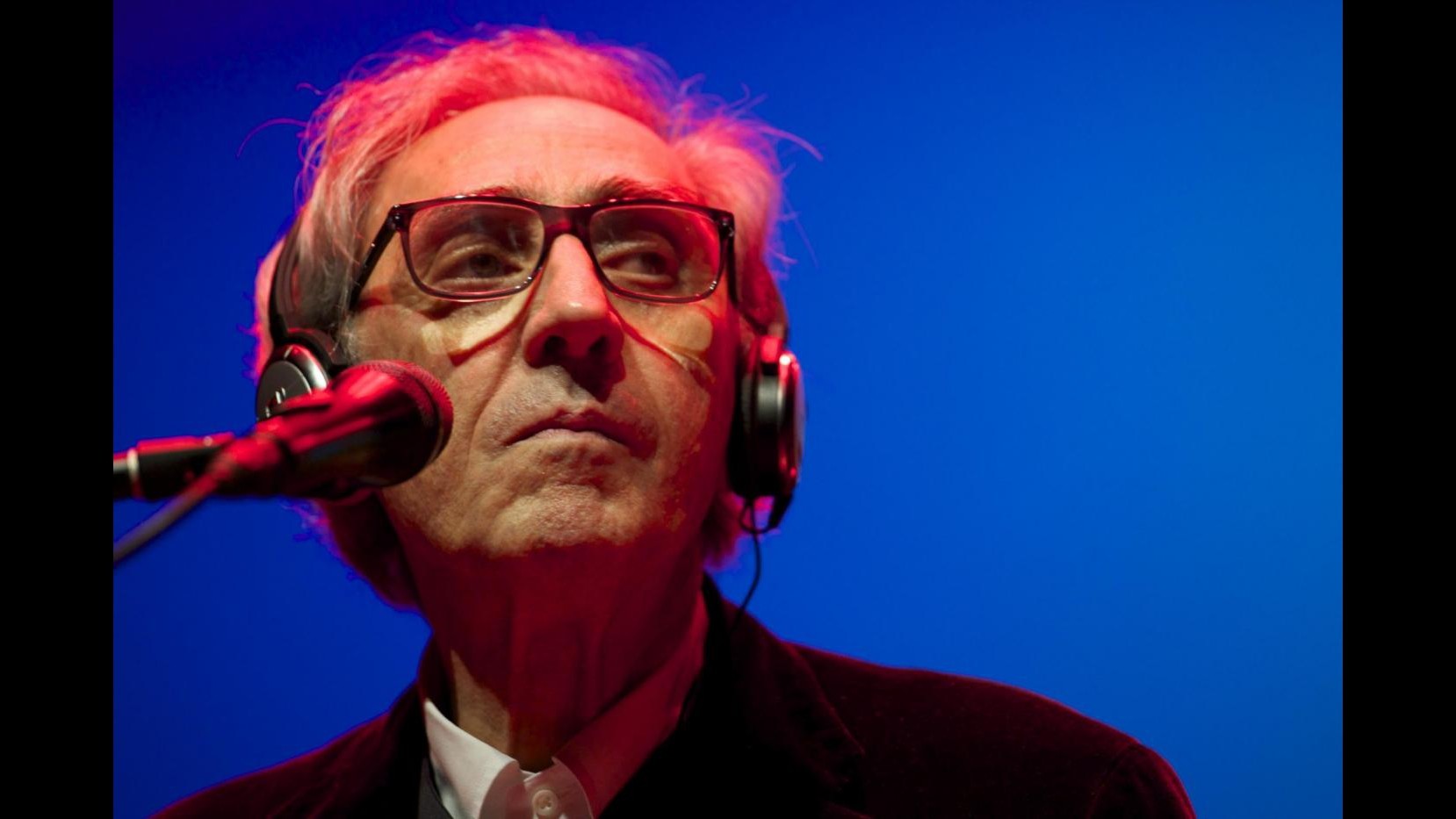 Battiato non è più assessore, Crocetta gli revoca incarico