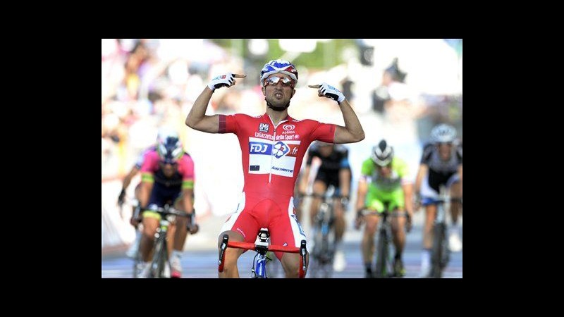 Giro d’Italia, 10/a tappa: Bouhanni cala il tris. Evans resta in rosa