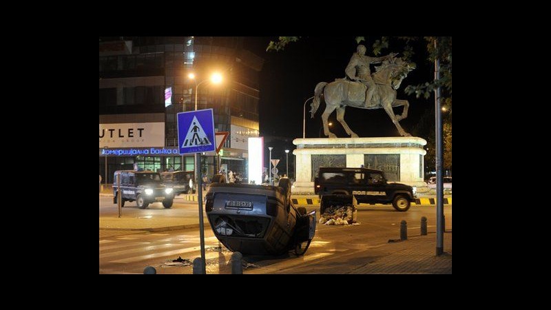 Macedonia, rivolta anti-albanese a Skopje dopo omicidio: 18 arresti