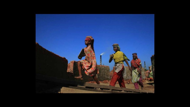 Ilo: 21 milioni di ‘schiavi’ nel mondo, in 10 anni guadagni triplicati
