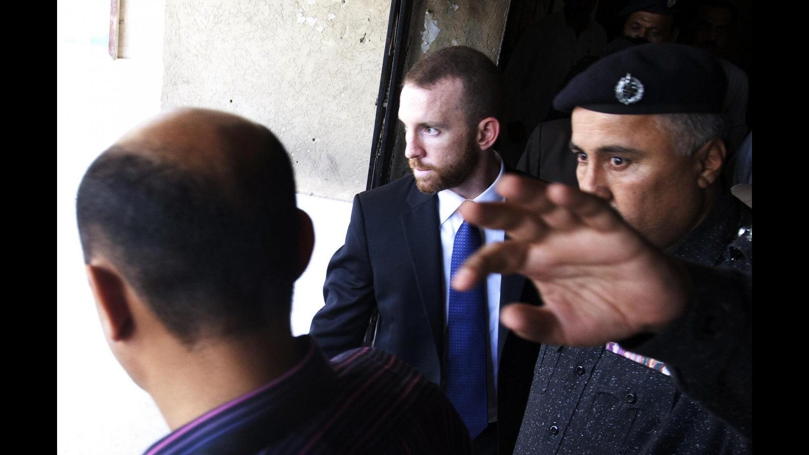 Pakistan, cadono accuse ad agente Fbi arrestato per possesso munizioni
