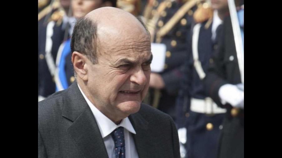 Consultazioni, al via quelle di Bersani in sala Cavaliere Montecitorio