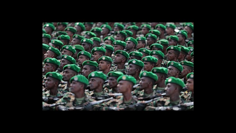 Sri Lanka celebra 5° anniversario di sconfitta ribelli tamil