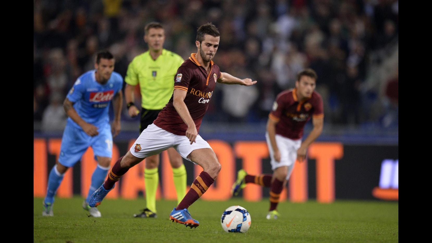 Roma, Pjanic: Sono rimasto per vincere con questa maglia