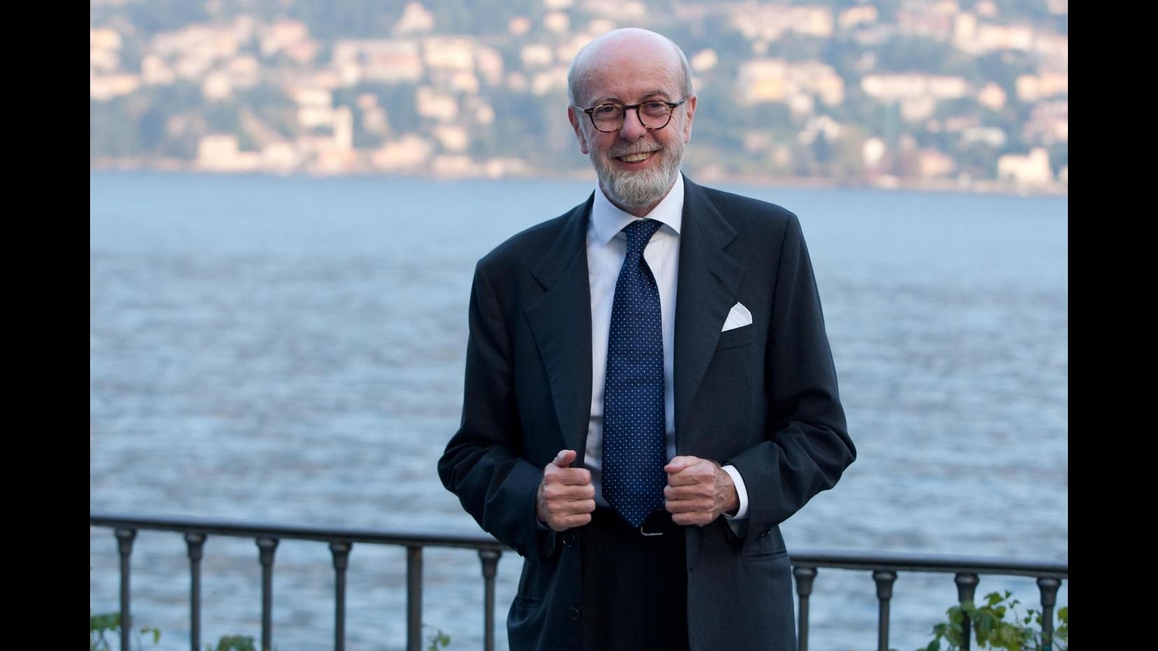Cucchiani (Intesa Sanpaolo): O Governo stabile, o intervenga troika
