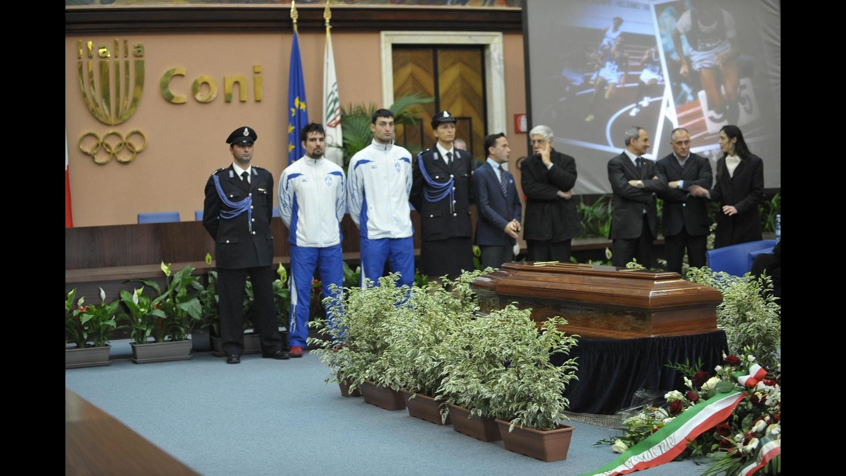 Mennea, feretro in sede Coni per camera ardente