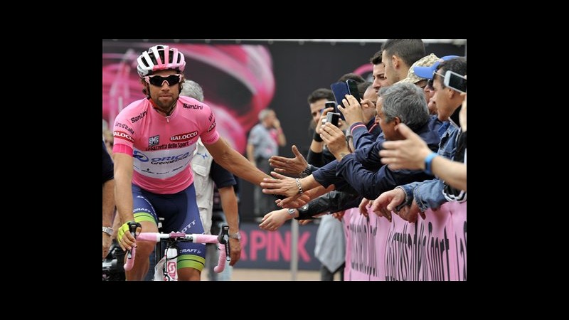 Giro d’Italia, Bouhanni batte di nuovo in volata Nizzolo. Matthews resta in rosa