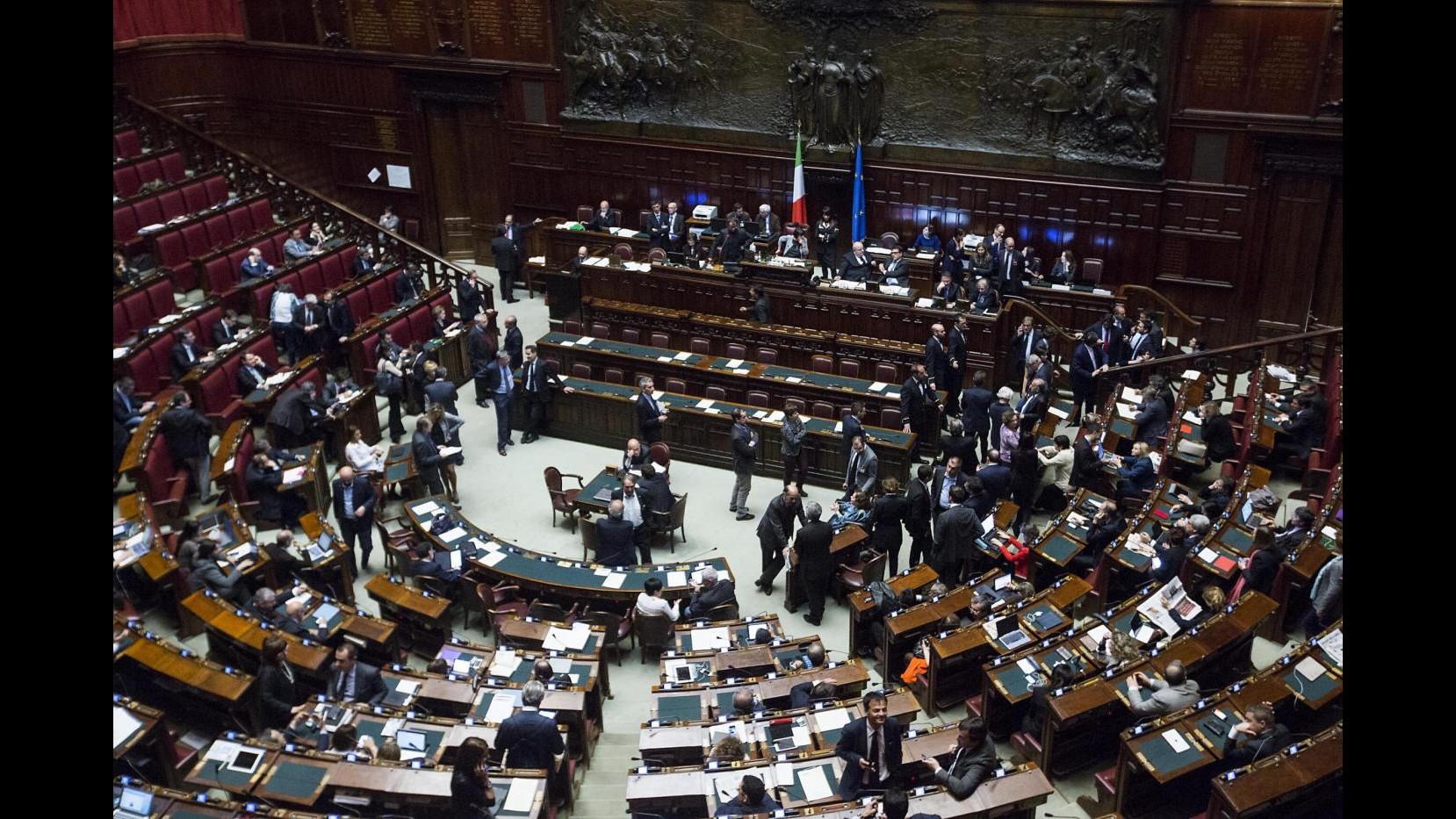 Casa, governo porrà fiducia alla Camera su decreto legge