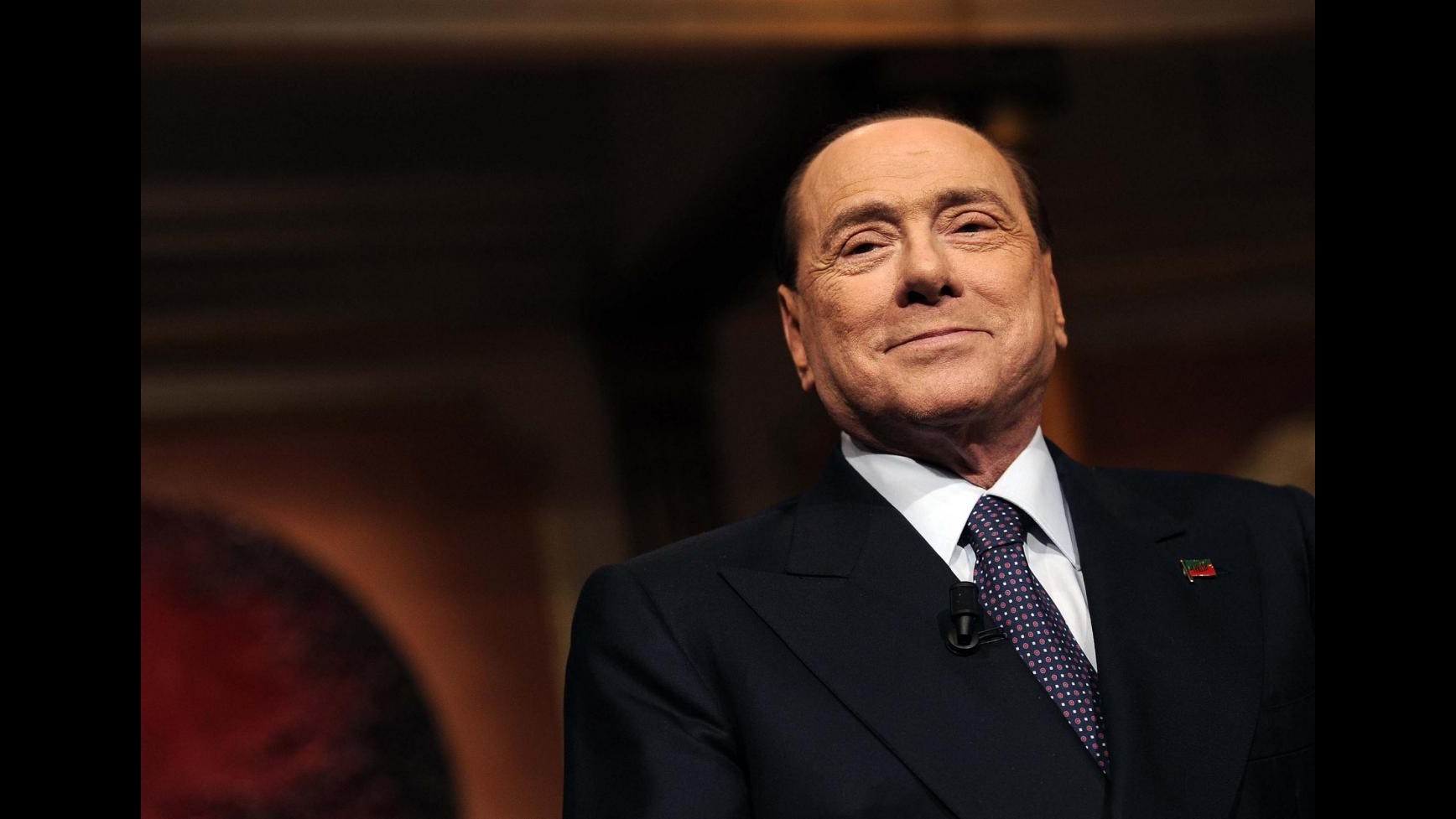 Berlusconi: Governo Renzi regge se appoggiamo riforme. Expo? Si deve fare