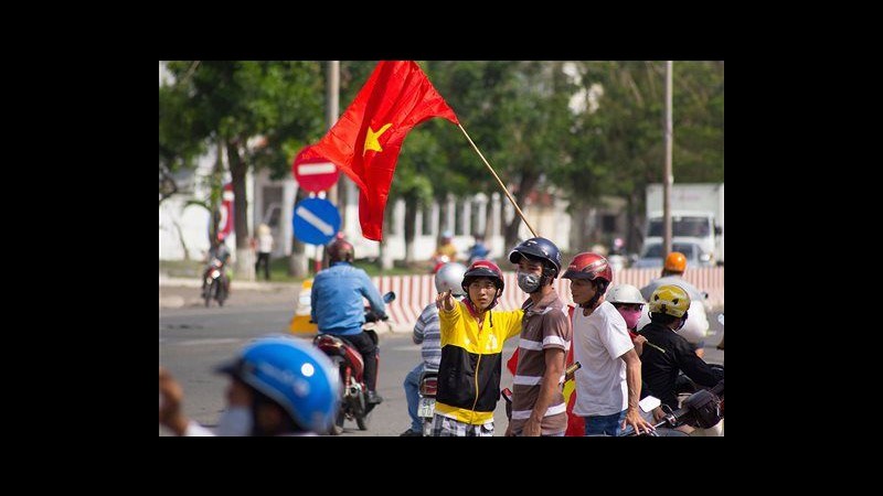 Vietnam, saliti a 141 i feriti in scontri anti-Cina in fabbriche
