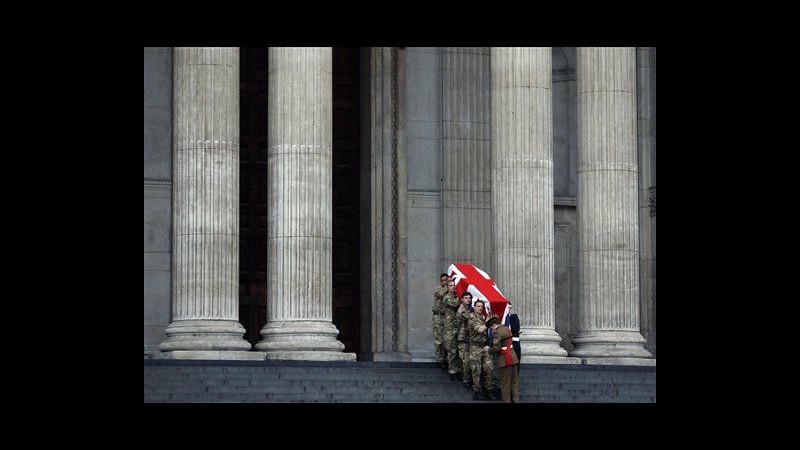 Thatcher, prima dell’alba prove militari per funerale di mercoledì