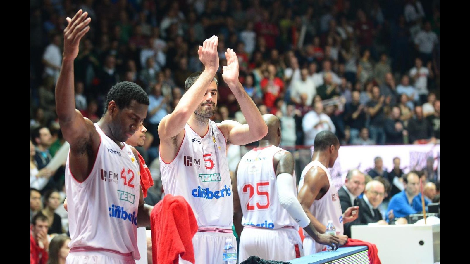 Basket, Serie A: Varese travolge Milano, Biella retrocessa