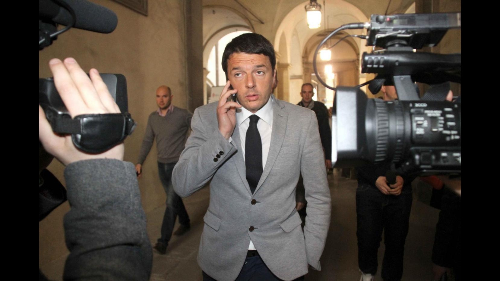 Renzi: Bersani cerca insulto, vorrei sfidare Berlusconi al voto