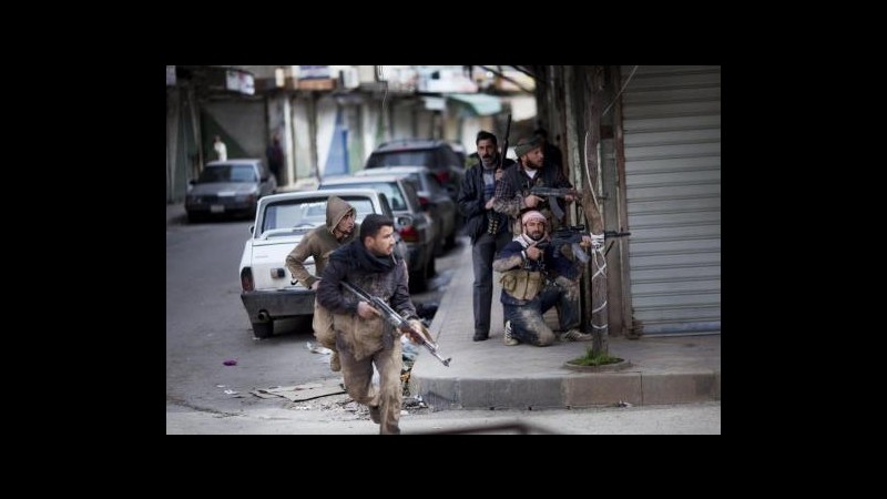 Francia, arrestati 6 jihadisti tornati dalla Siria