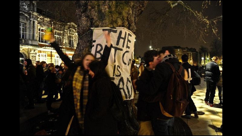 Thatcher, ‘The Witch is Dead’ prima in classifica: Bbc la trasmetterà?