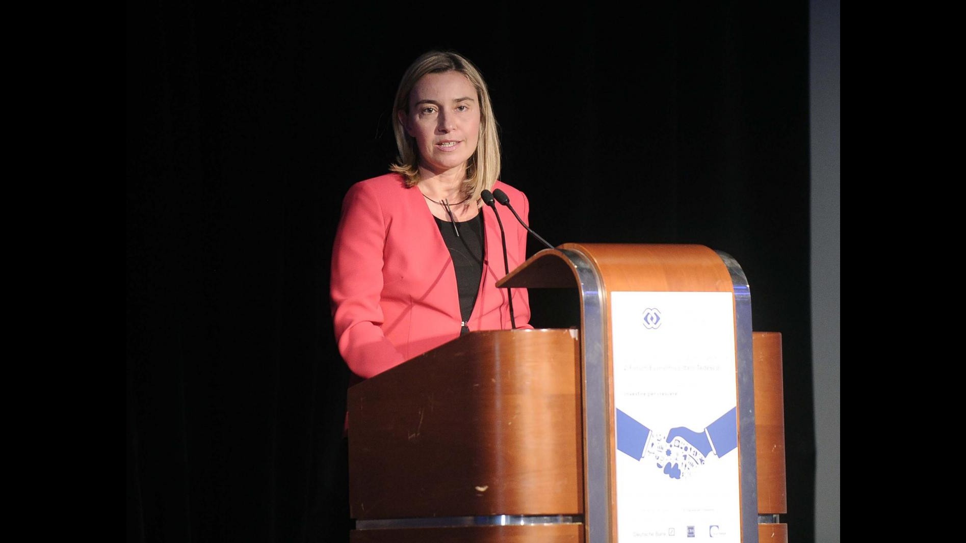 Ucraina, Mogherini: Priorità è fare in modo che le violenze cessino