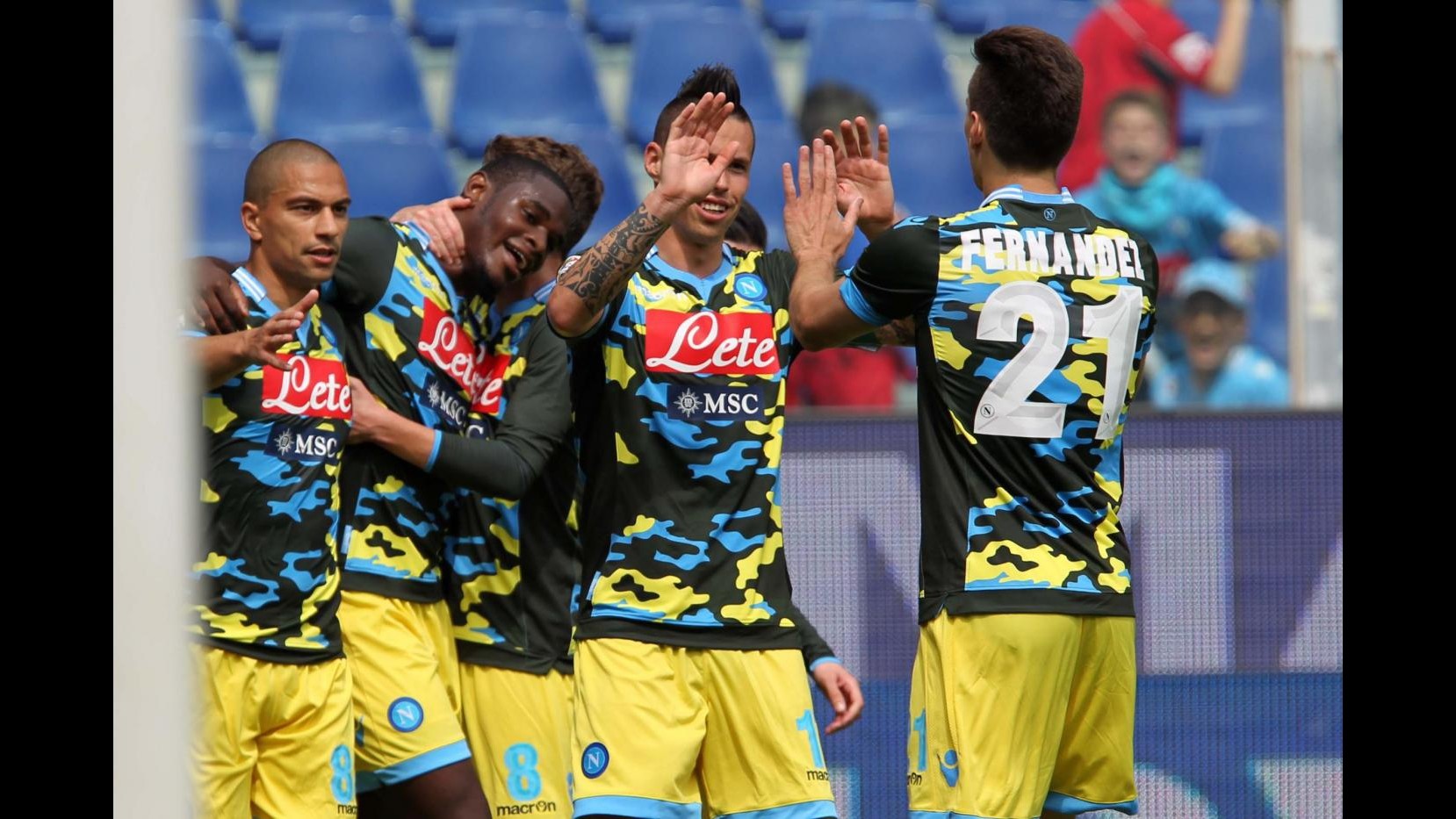 Serie A, gol e spettacolo a Marassi: Napoli batte Samp 5-2