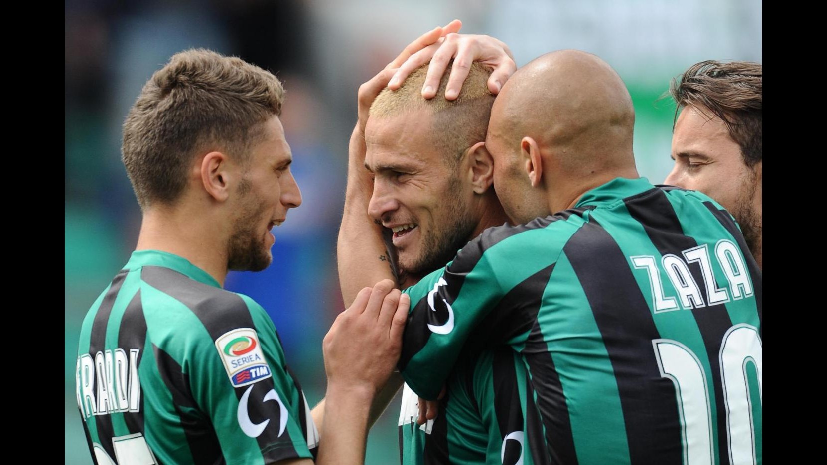 Serie A: Sassuolo cala poker a Genoa e festeggia salvezza