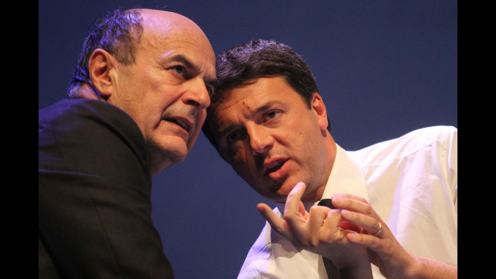 Battute amare fra Renzi e Bersani sui grandi elettori