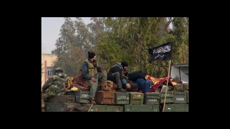 Siria, leader Jabhat al-Nusra giura fedeltà ad al-Qaeda e al-Zawahri