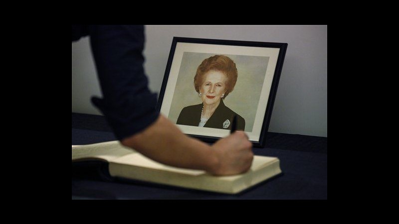 Thatcher, funerali il 17 aprile, parteciperà anche la regina