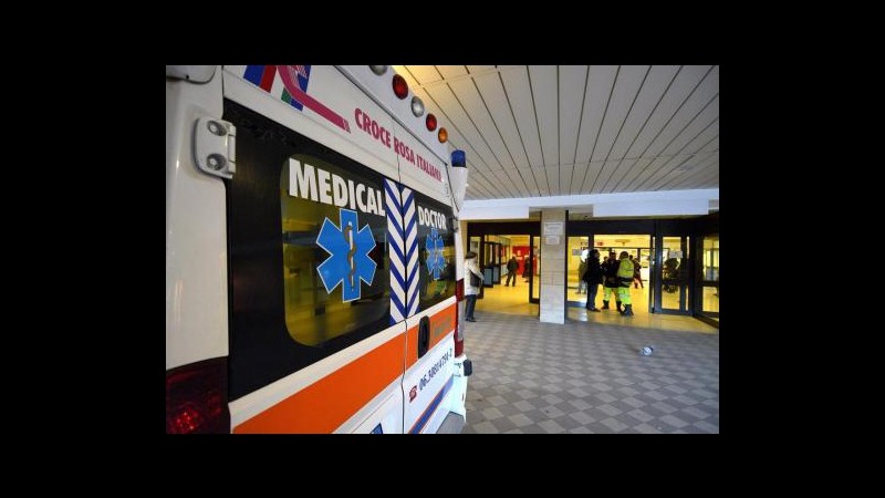 Ravenna, scontro tra due ciclomotori: grave un 16enne