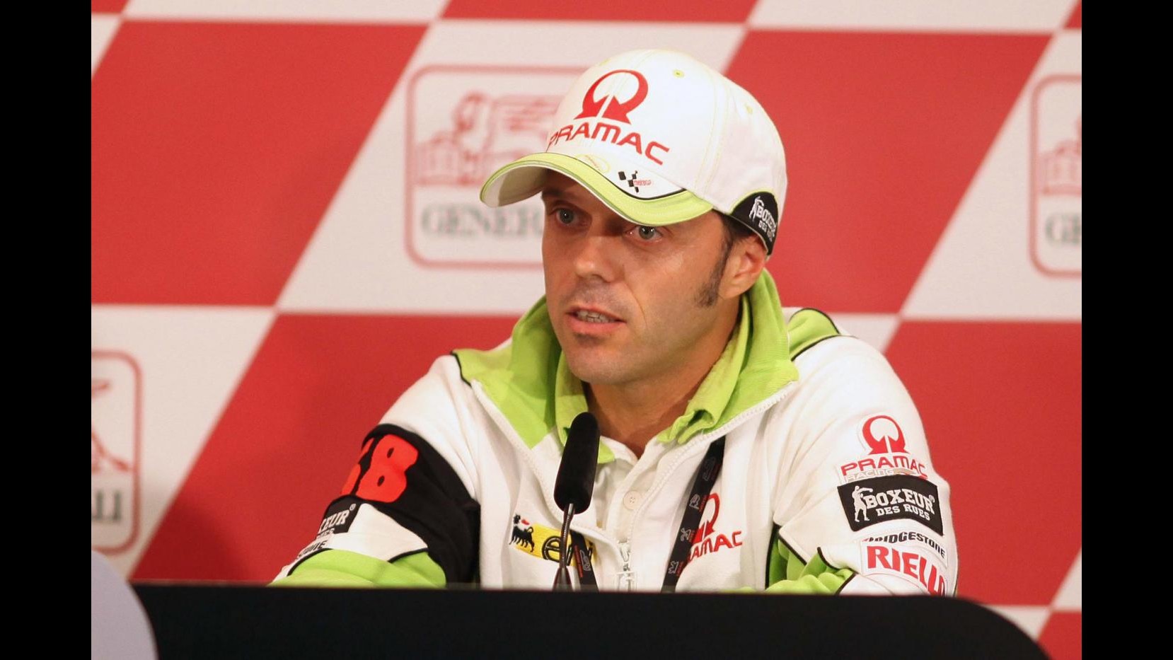 MotoGp, Gp Italia: Capirossi in pista con la moto di Simoncelli