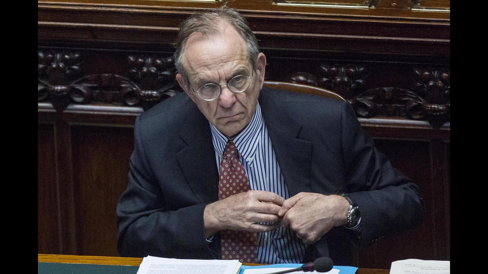 Governo, Padoan: Lievissimi segni di ripresa, vanno rafforzati