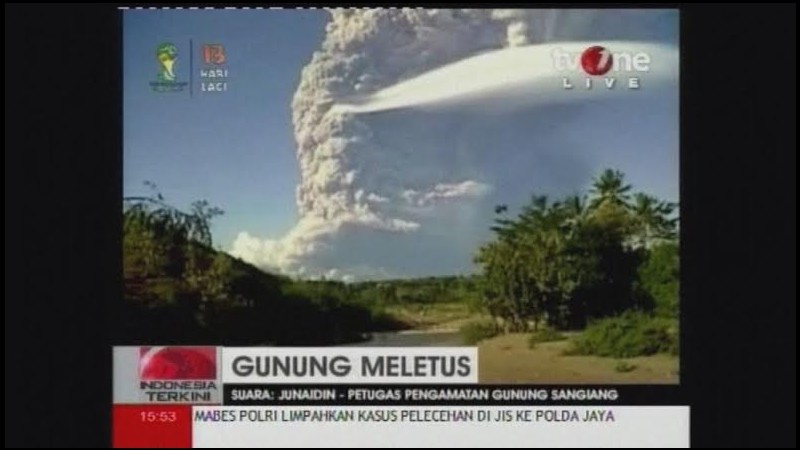 Indonesia, erutta vulcano: sospesi i voli a Darwin in Australia