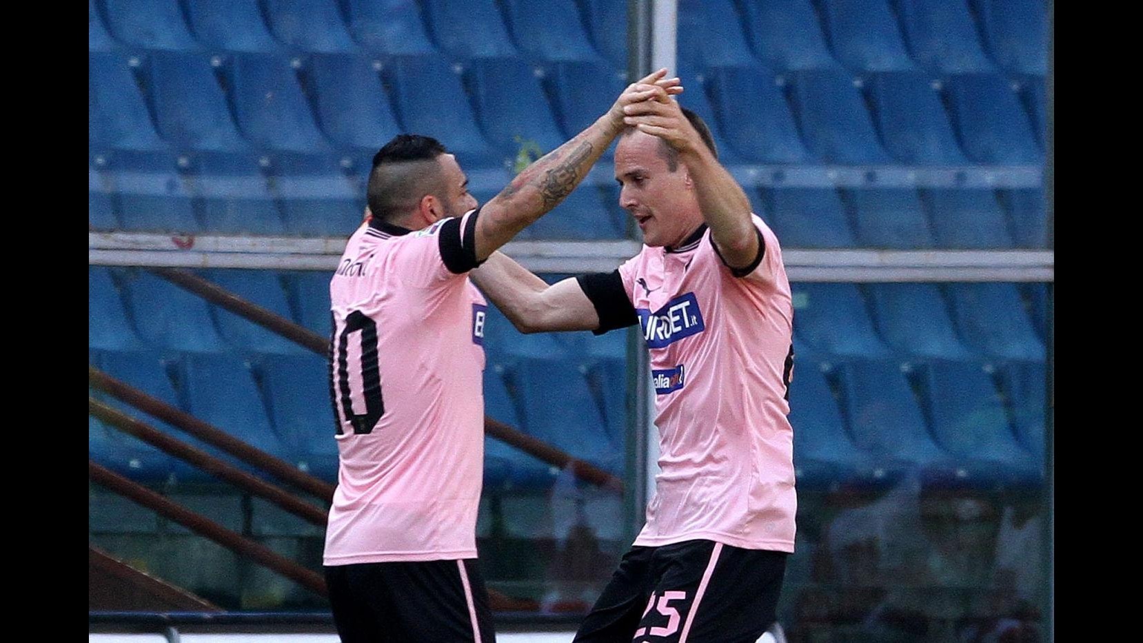 Serie A, Palermo espugna Marassi e rivede luce. Udinese, tris al Chievo