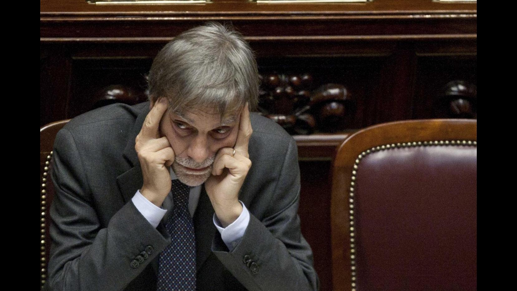 Alitalia, Delrio: Trattativa delicata, aspettiamo e vediamo