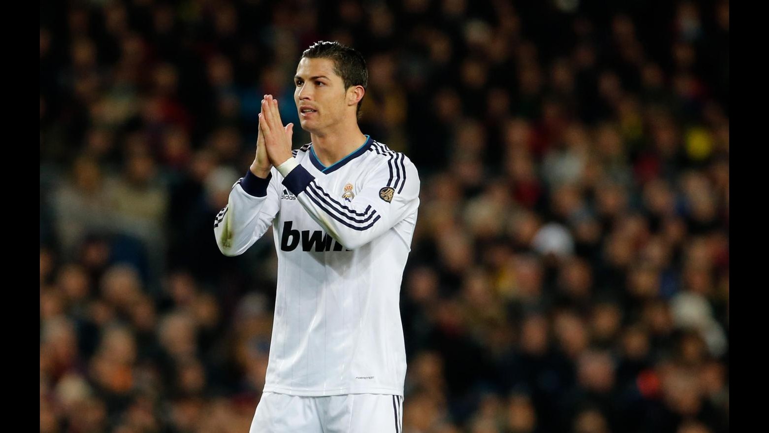 Liga, ‘manita’ del Real Madrid contro il Levante: doppietta Ozil