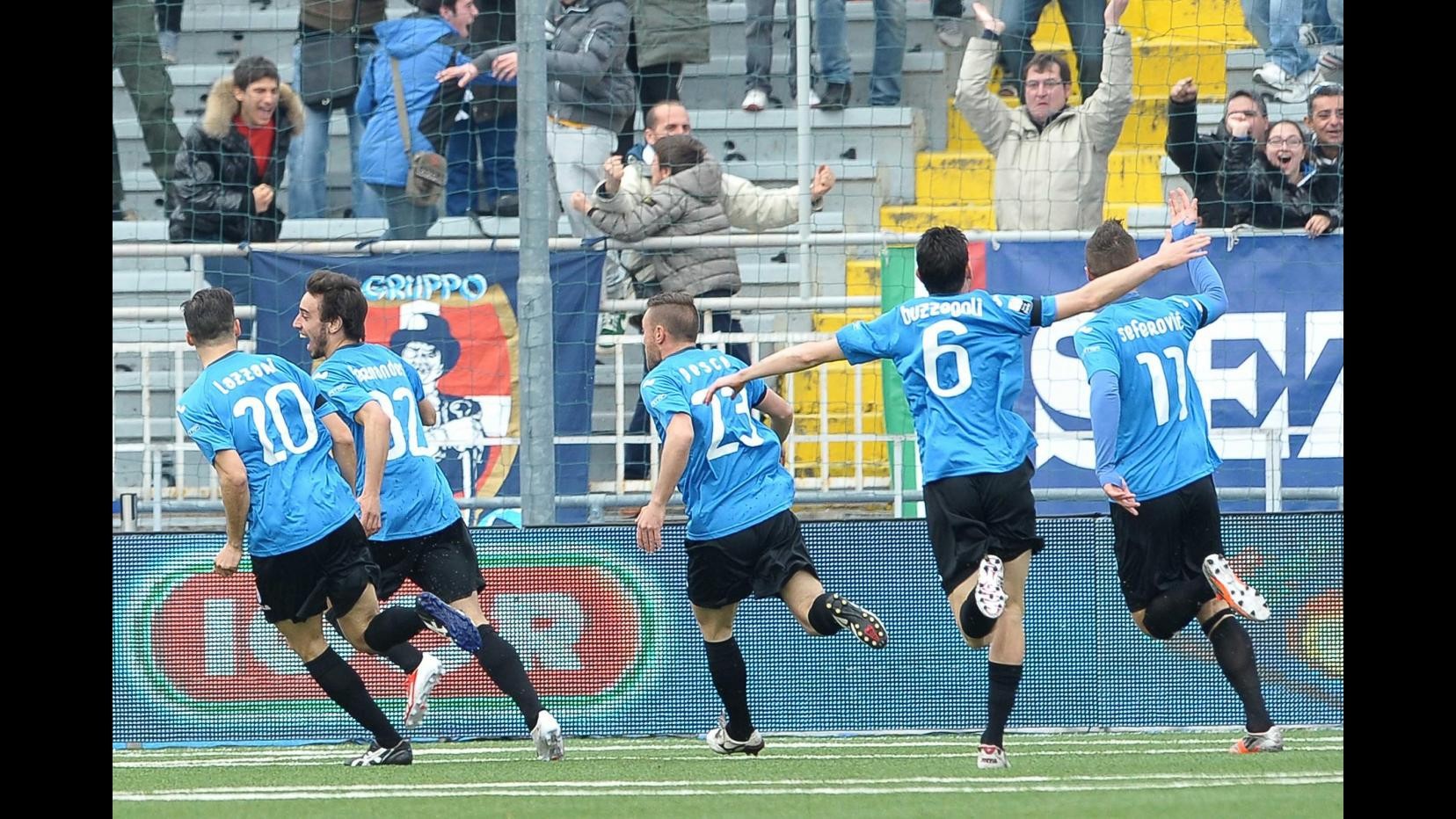 Serie B, Sassuolo cade a Novara. Vincono Verona e Livorno