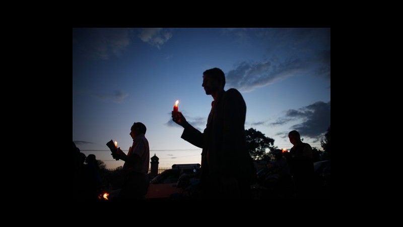 Nepal, manifestazione a Katmandu in ricordo sherpa uccisi da valanga