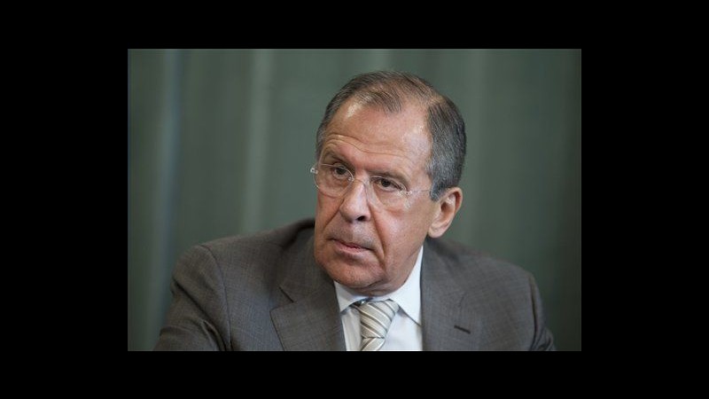 Ucraina, Lavrov: Pronti ad assistere Poroshenko se avvierà negoziati
