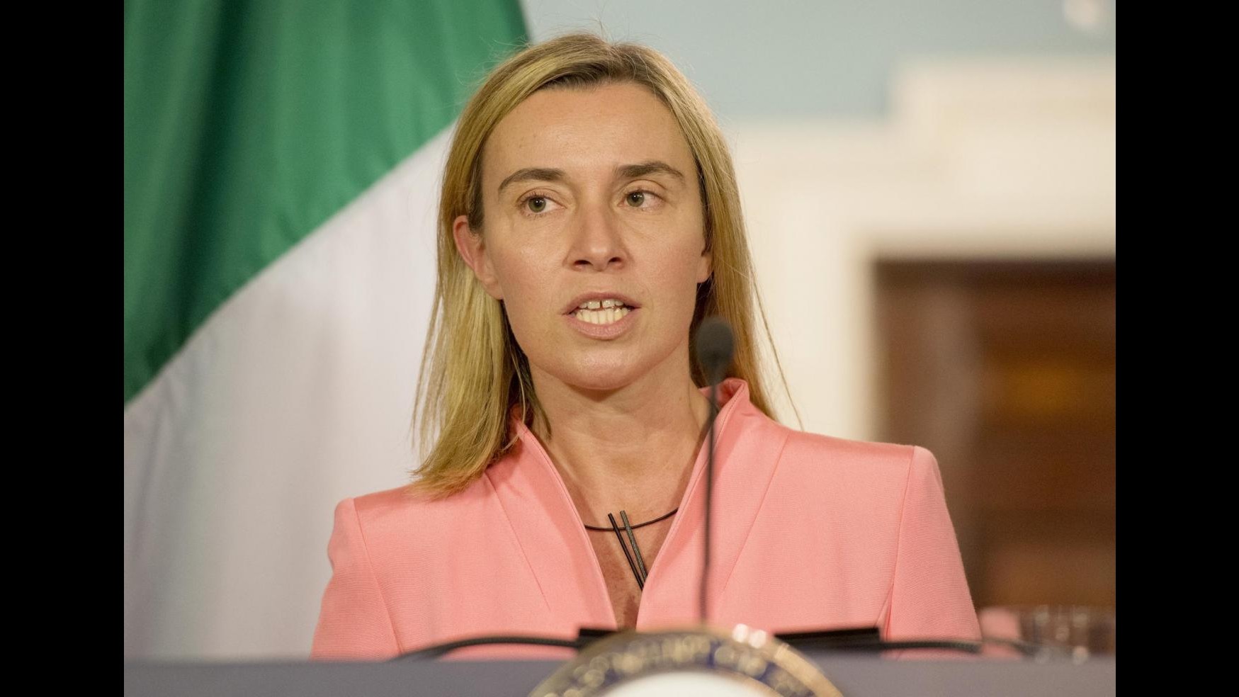 Siria, Motka arrivato a Ciampino: ad accoglierlo Mogherini