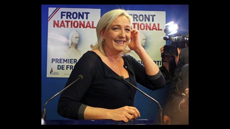 Europee, in Francia riunione d’emergenza all’Eliseo dopo vittoria Le Pen